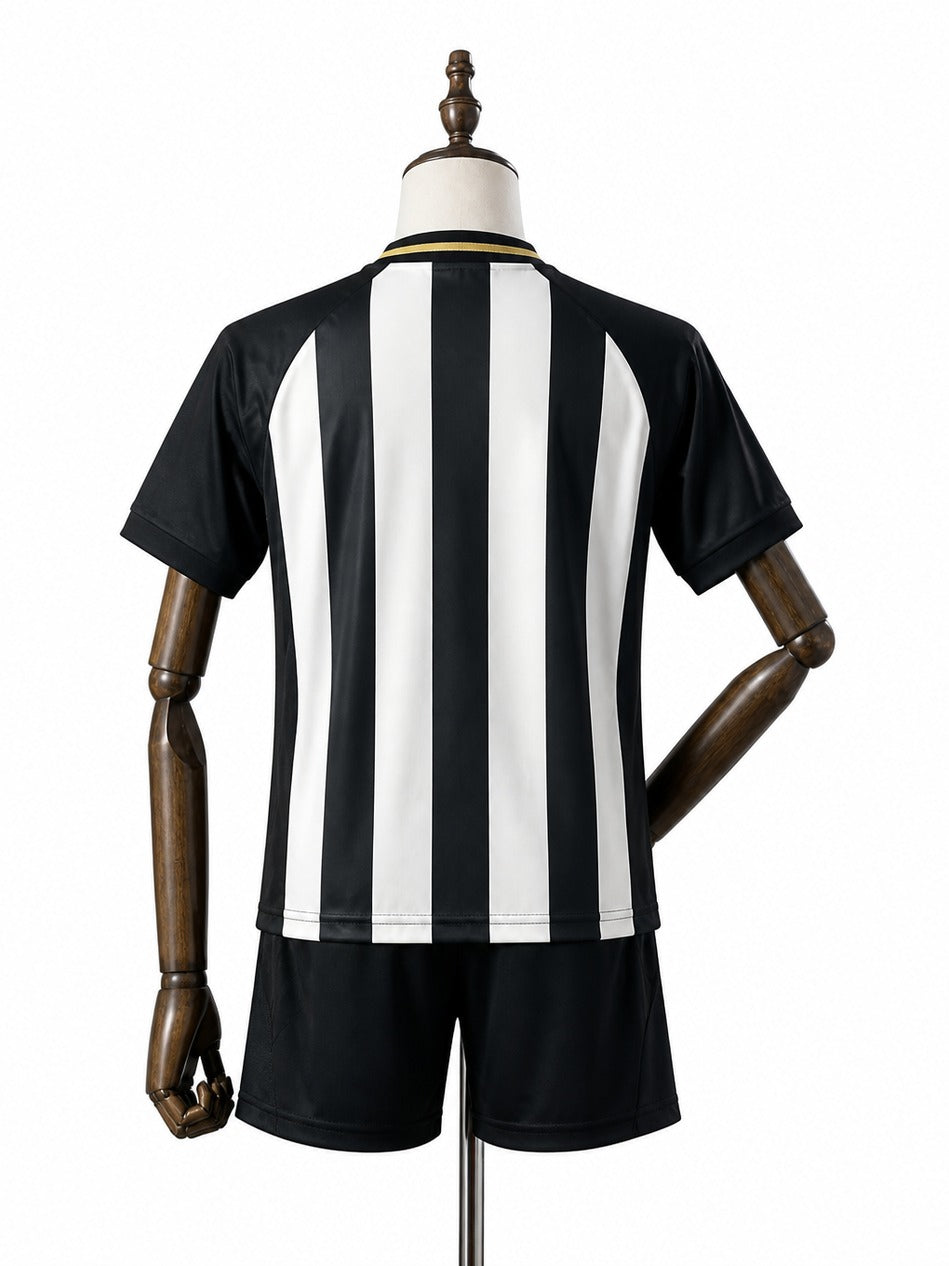 25/26 Atletico Mineiro home kids kit mannequin view 2 white background Passos Sports