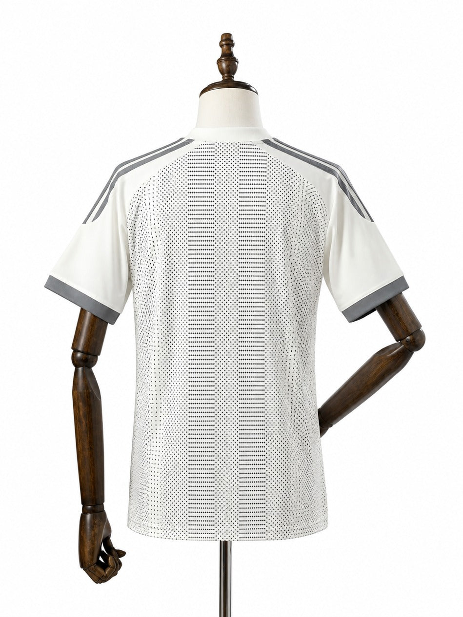 24/25 Atletico Mineiro away Soccer Jersey mannequin view 2 white background Passos Sports
