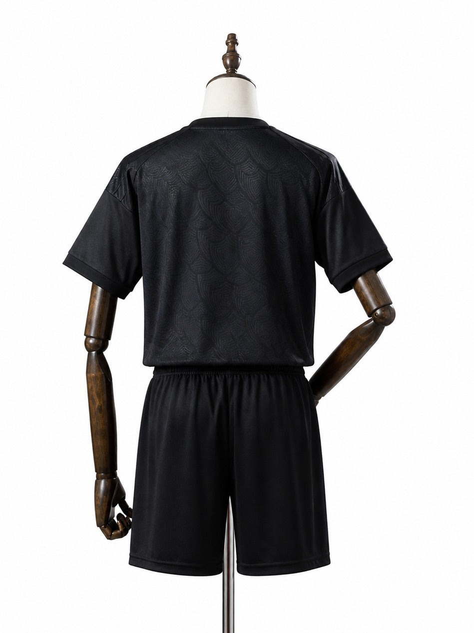 Atletico Mineiro 25/26 Limited Edition Black Kids Kit Jersey mannequin view 2 white background Passos Sports