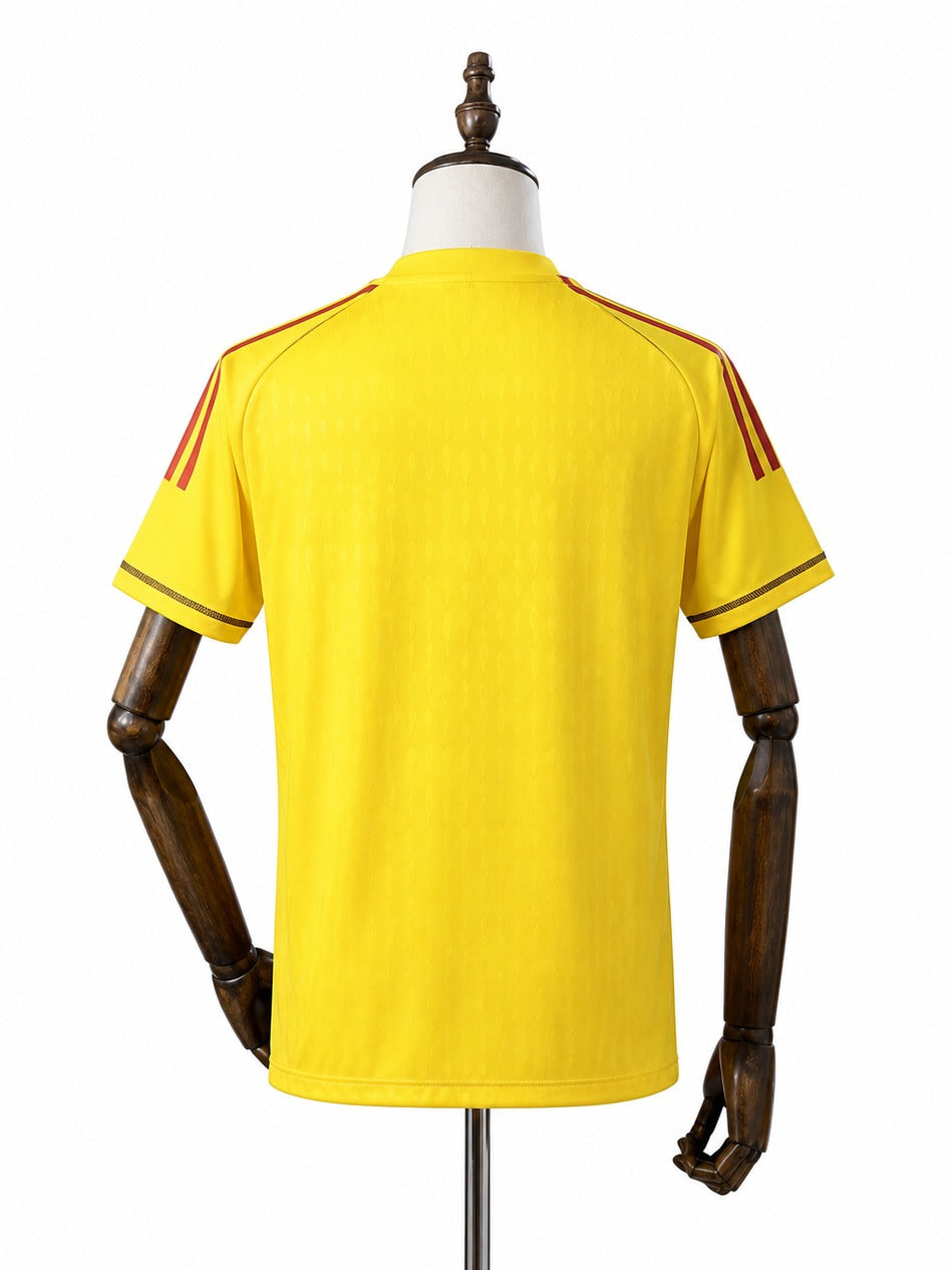 24/25 Atletico Mineiro Limited Edition Goalkeeper Yellow Jersey mannequin view 2 white background Passos Sports