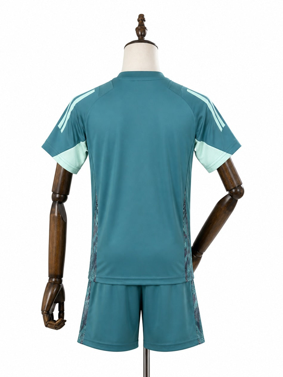 25/26 Cruzeiro training kids Kit mannequin view 2 white background Passos Sports