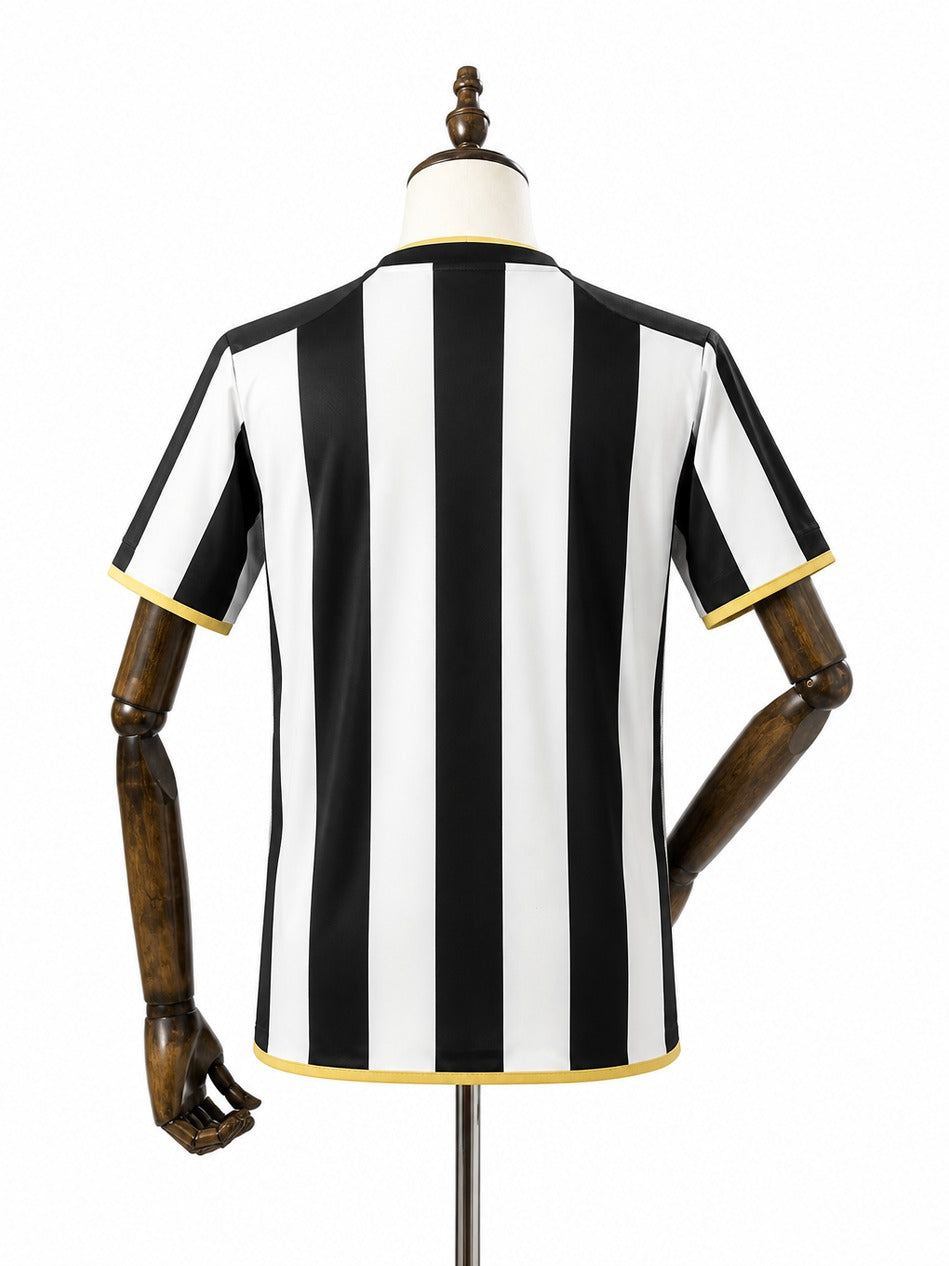 03/04 Atletico Mineiro Home Retro Soccer Jersey mannequin view 2 white background Passos Sports