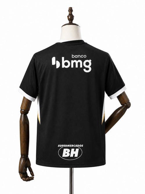 Camisa Atlético-MG - 1º Uniforme Torcedor Sem Patch 2026/2027 verso no manequim fundo branco