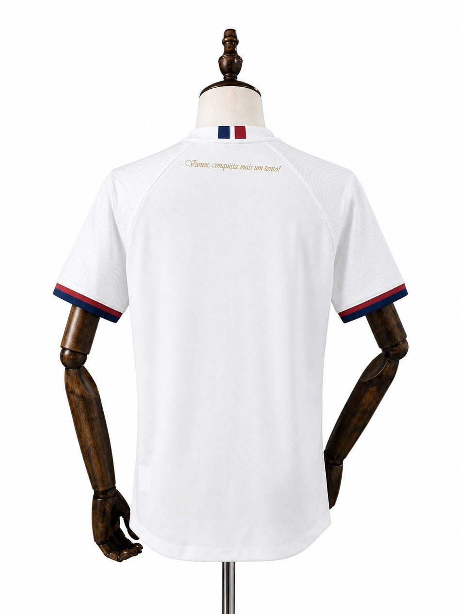 Bahia Home Jersey back wood mannequin white background