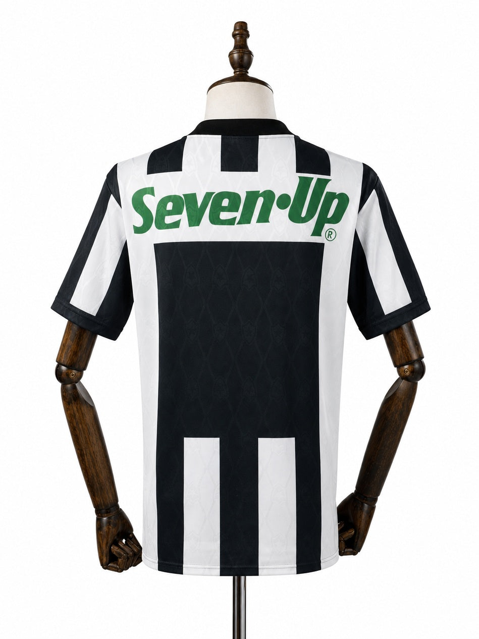 Botafogo Home Retro Jersey back wood mannequin white background