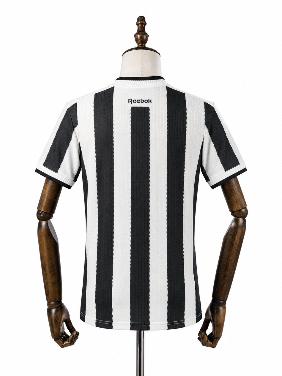 Botafogo Home Women Jersey back wood mannequin white background