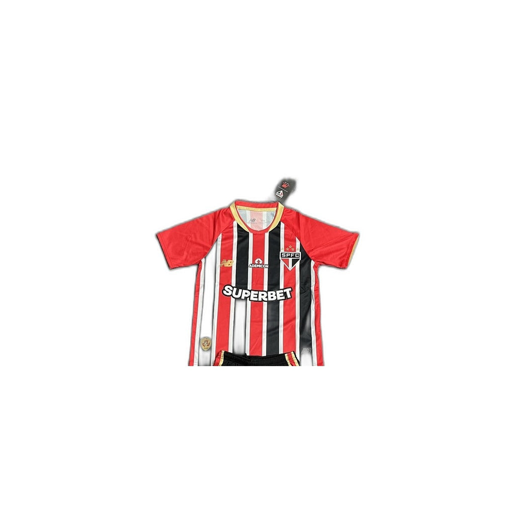 Camisa 2025-26 Sao Paulo Away Infantil detalhe escudo manequim fundo branco