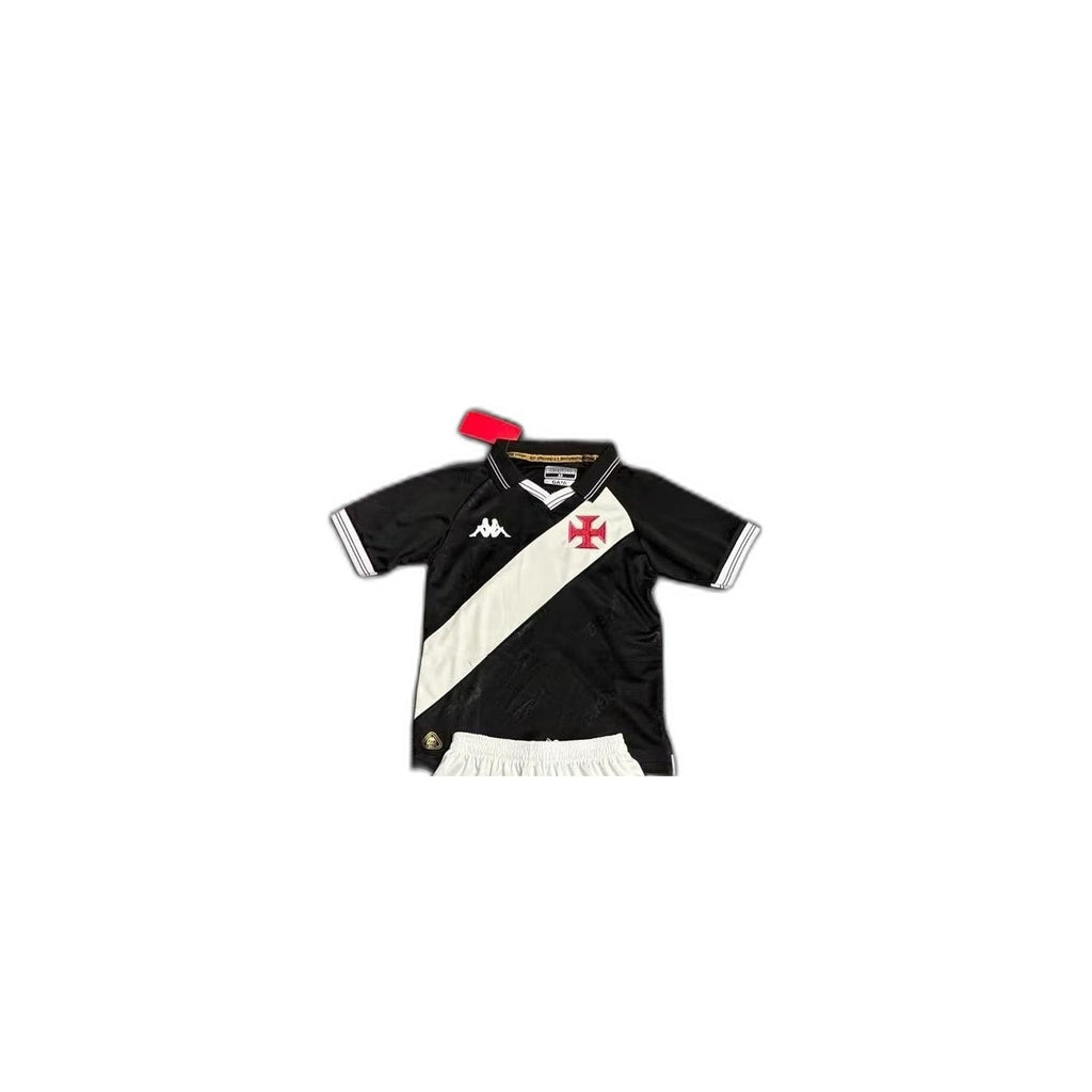 Camisa 2025-26 Vasco da Gama Home Infantil detalhe escudo manequim fundo branco