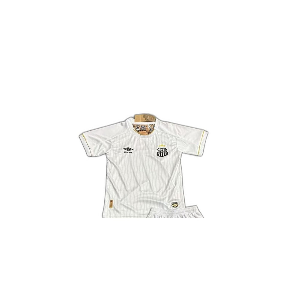 Camisa 2026-27 Santos Home Infantil detalhe escudo manequim fundo branco