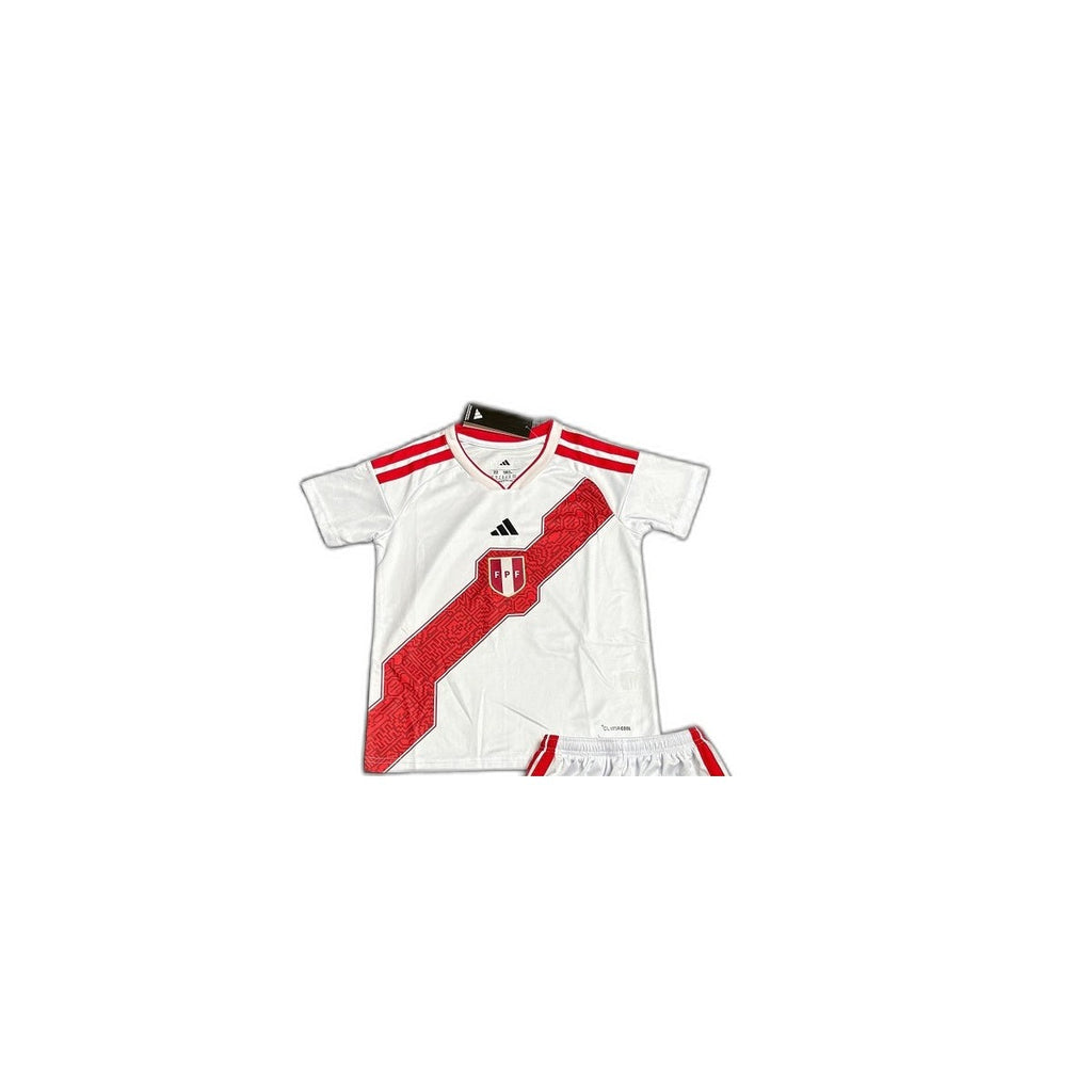 Camisa 2026 Peru home Infantil detalhe escudo manequim fundo branco