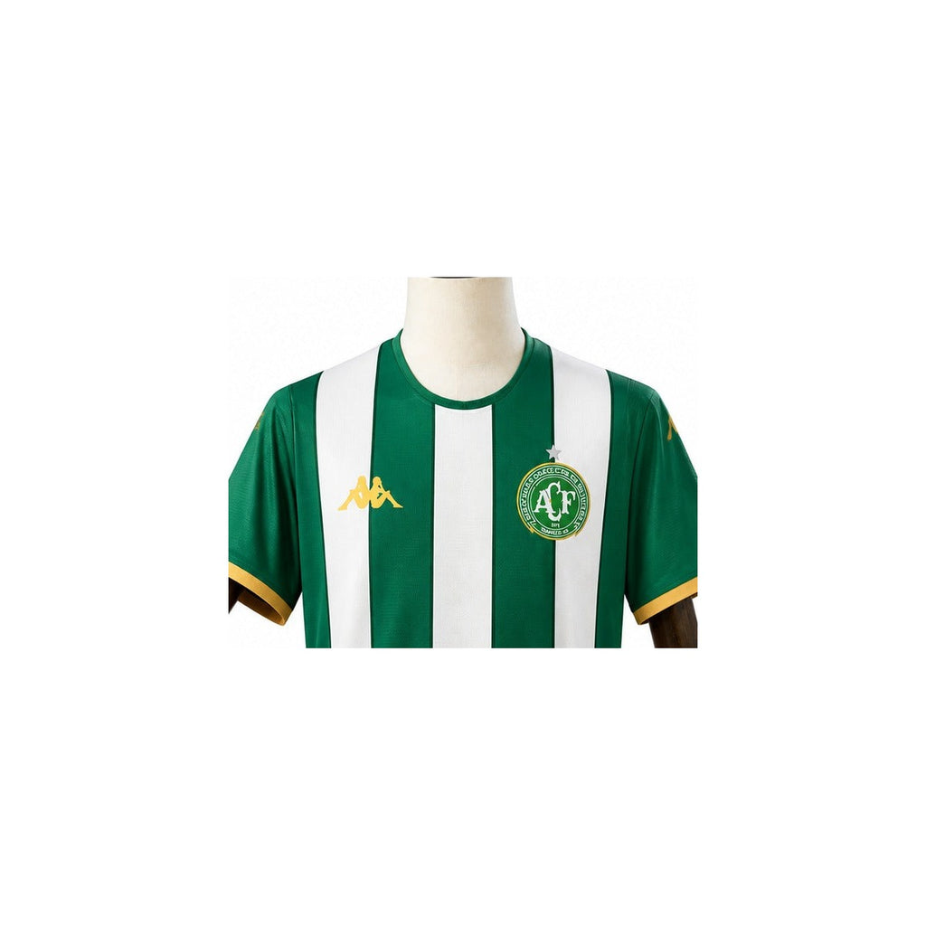 Camisa Chapecoense - 1º Uniforme Torcedor Sem Patch 2026/2027 detalhe escudo manequim fundo branco