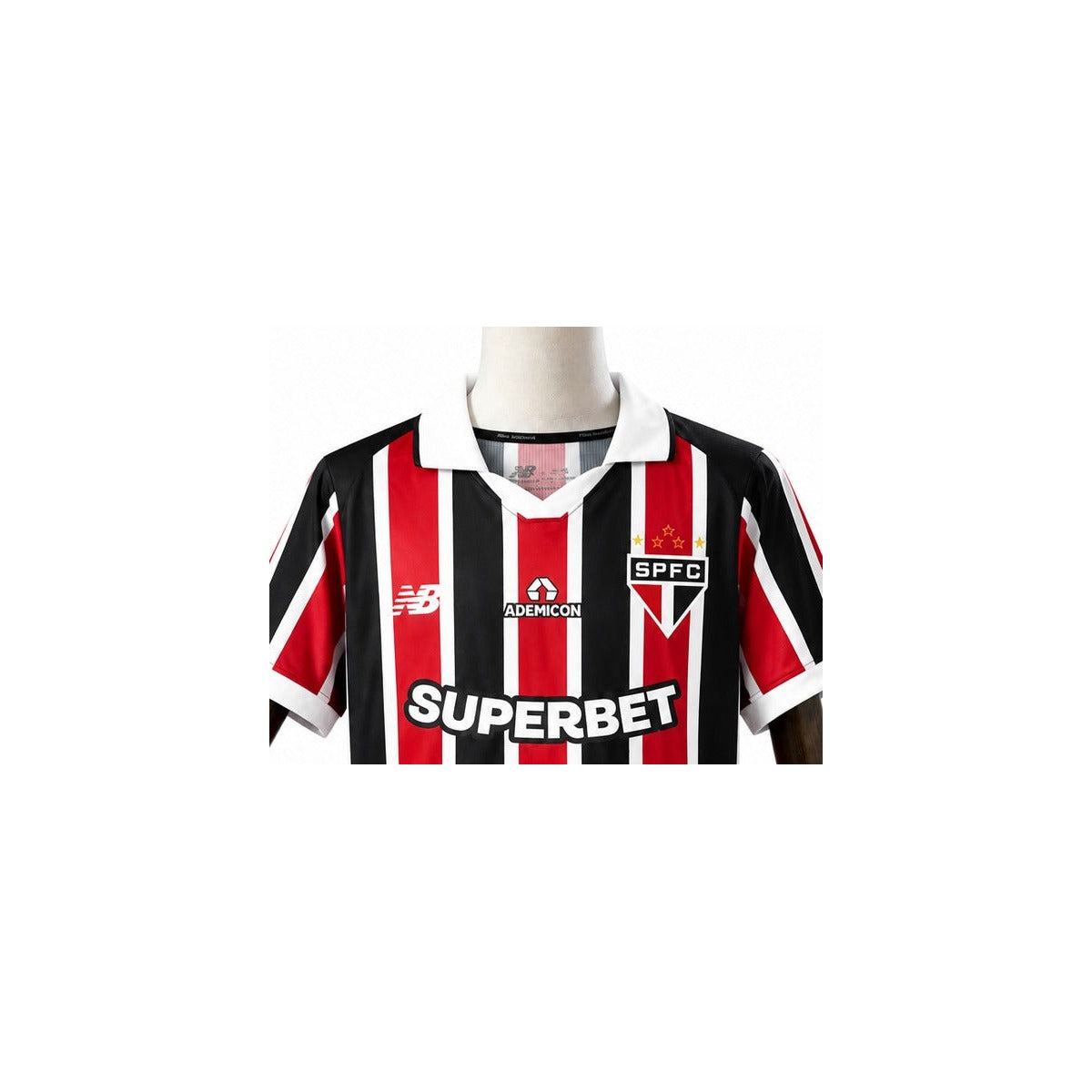 Camisa São Paulo - 2º Uniforme Torcedor Sem Patch 2026/2027 detalhe escudo manequim fundo branco