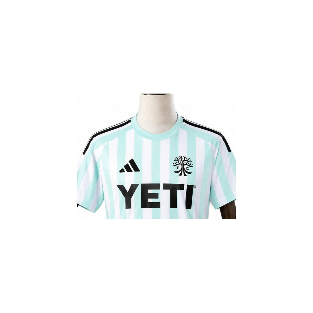 Camisa Austin - 2º Uniforme Torcedor 2026 detalhe escudo manequim fundo branco