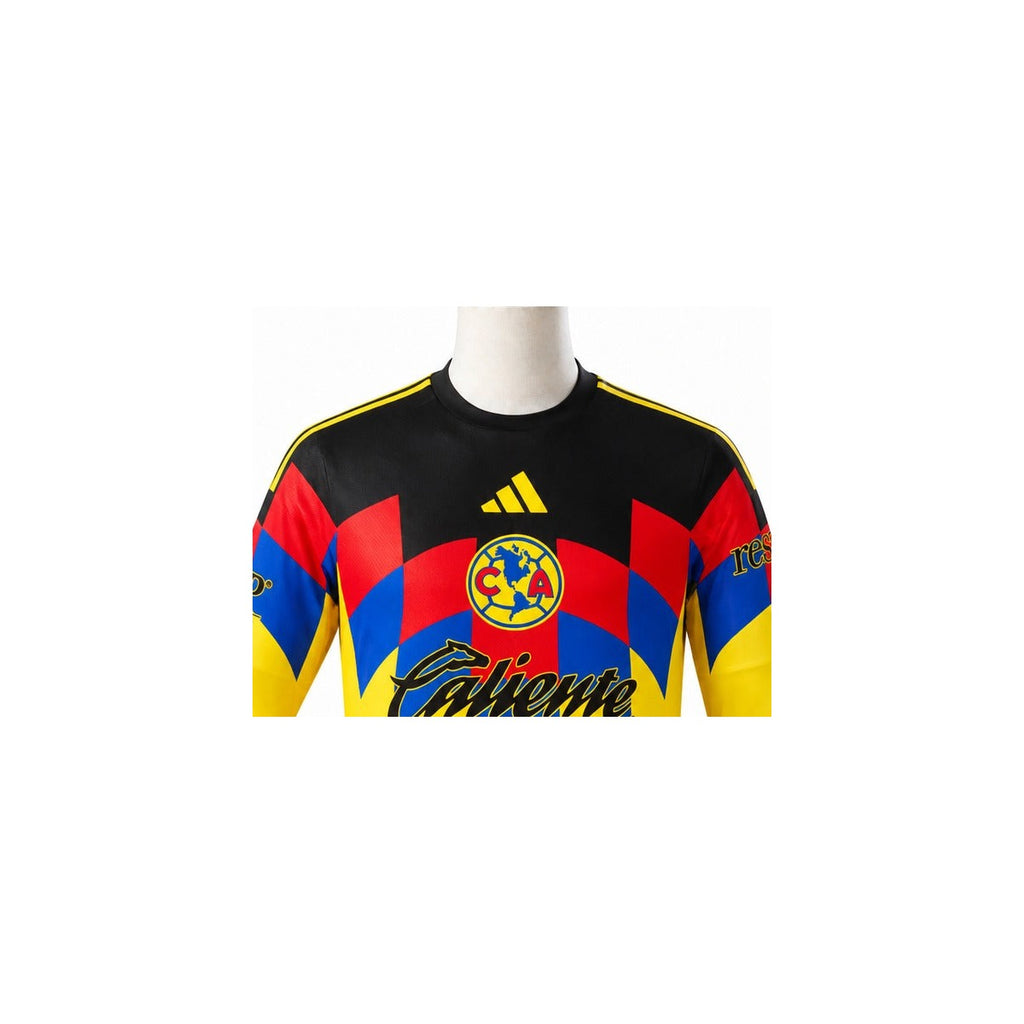 Camisa Club América - 1º Uniforme Torcedor 2025/2026 detalhe escudo manequim fundo branco