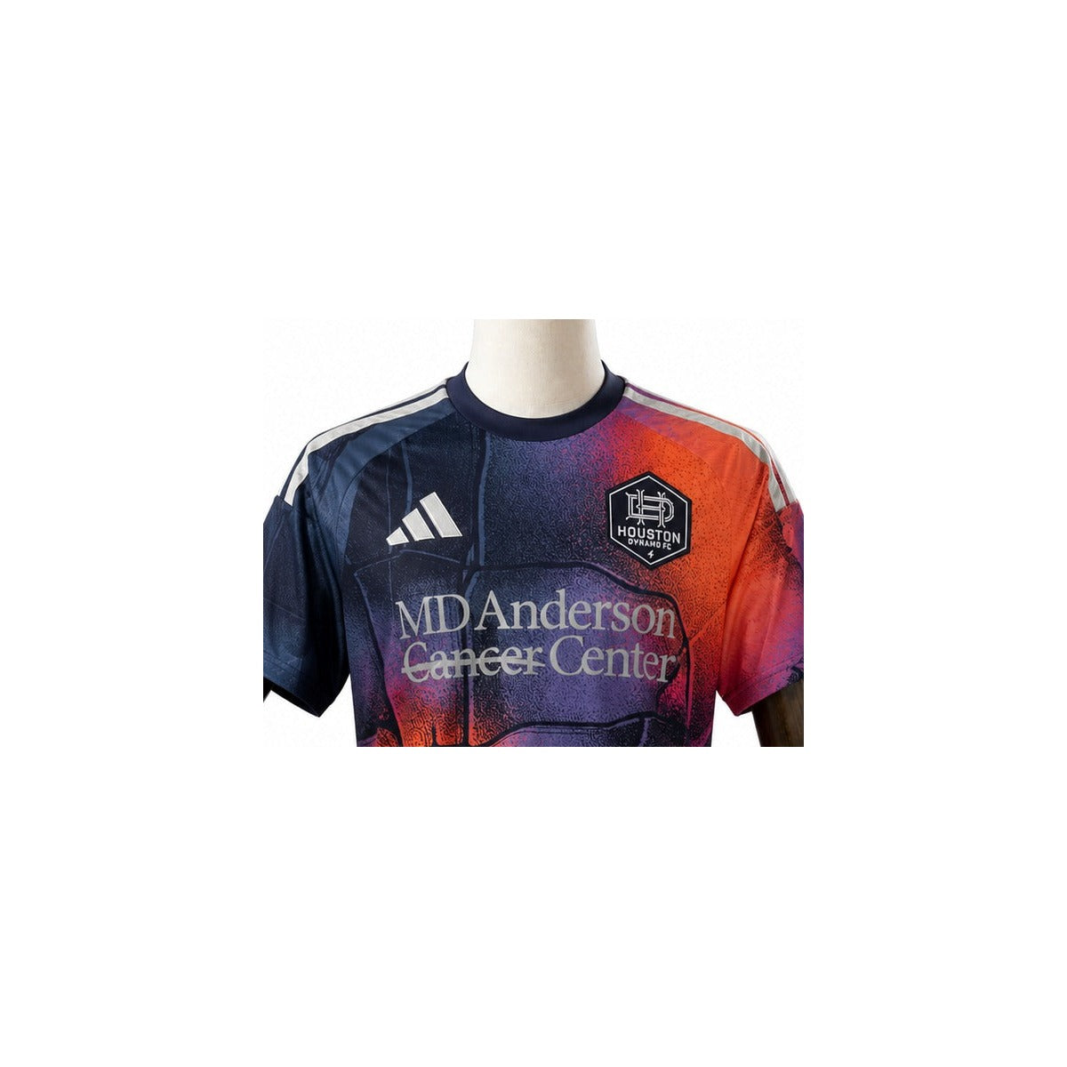 Camisa Houston Dynamo - 2º Uniforme Torcedor 2026 detalhe escudo manequim fundo branco