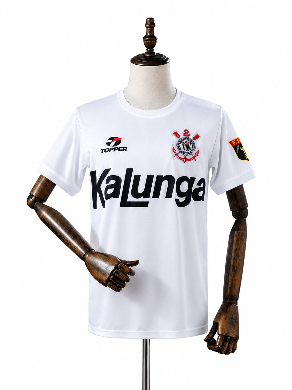 Corinthians 1988 Home Retro Jersey front wood mannequin white background