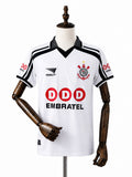 Corinthians 1998/99 Home Retro Jersey front wood mannequin white background