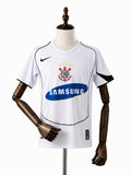 Corinthians 2005/06 Home Retro Jersey front wood mannequin white background