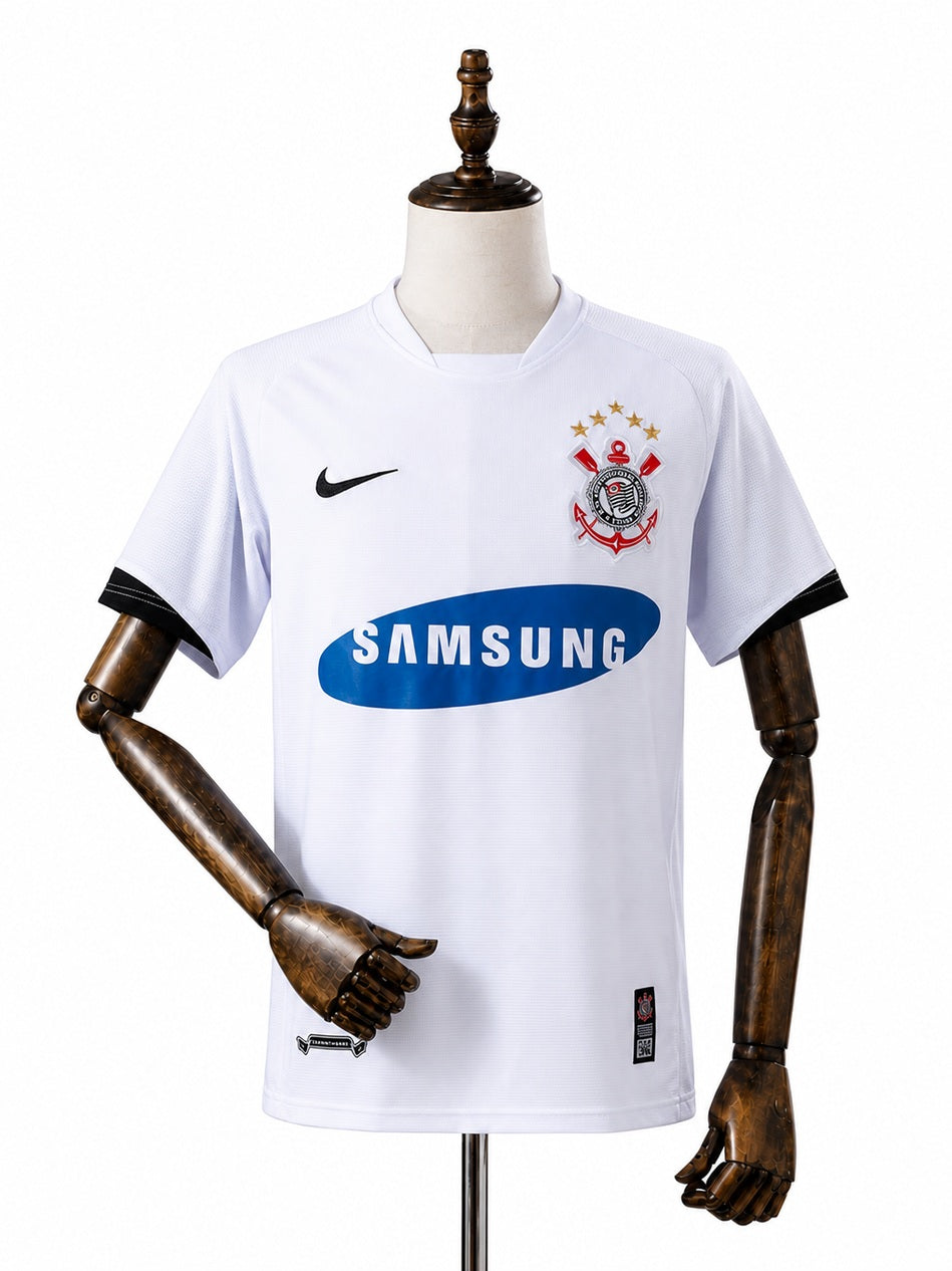 Corinthians 2006 Home Retro Jersey front wood mannequin white background