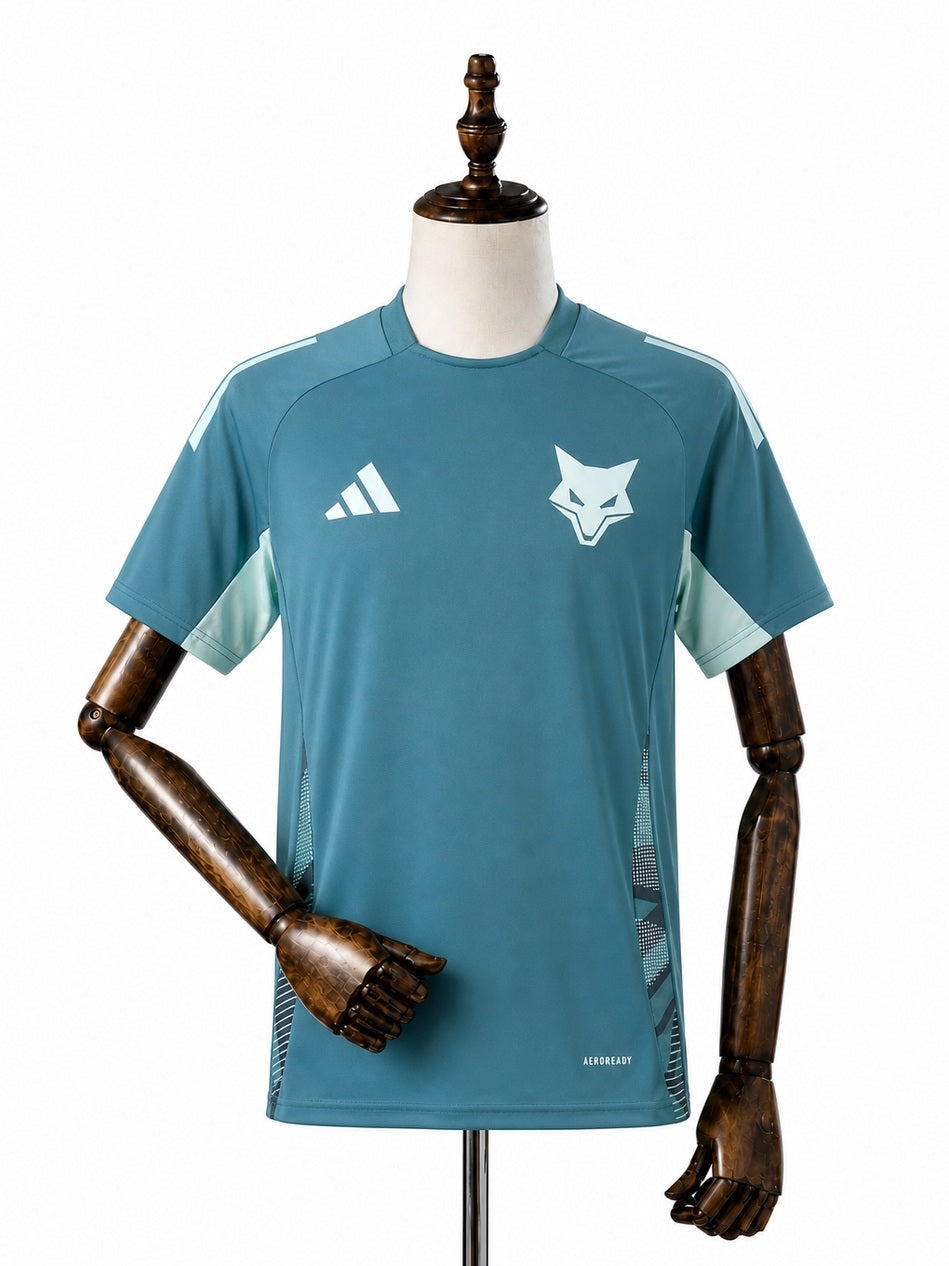 Cruzeiro blue training Jersey front wood mannequin white background