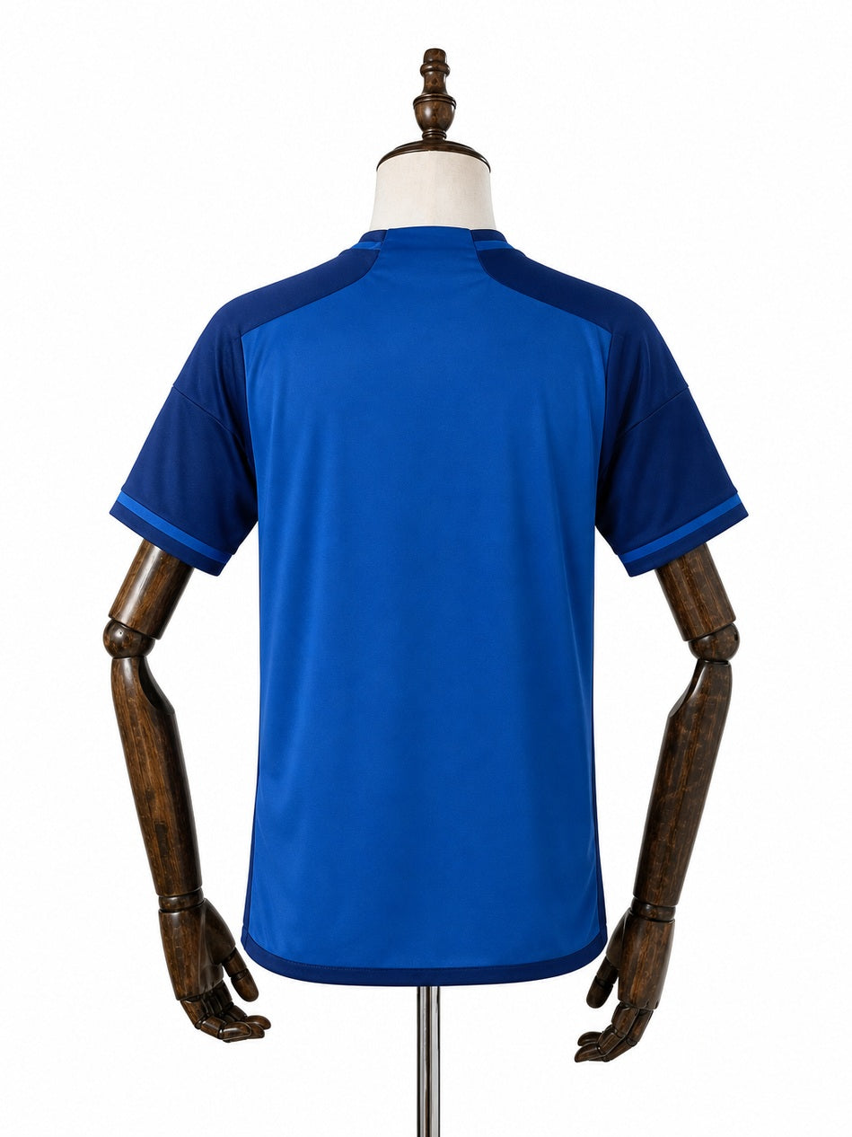 Cruzeiro Home Kids kit back wood mannequin white background
