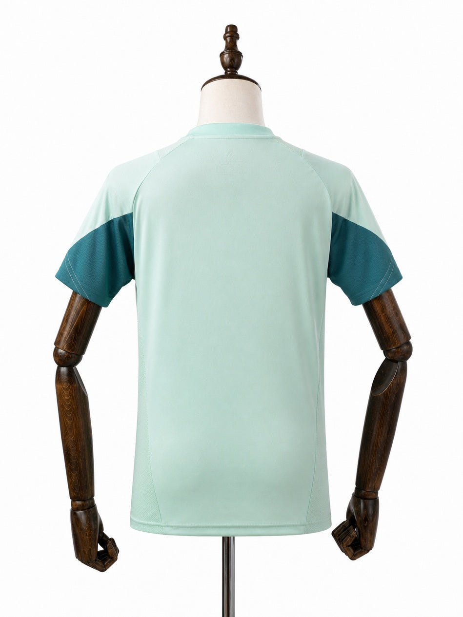 Cruzeiro Women Green Training Jersey back wood mannequin white background
