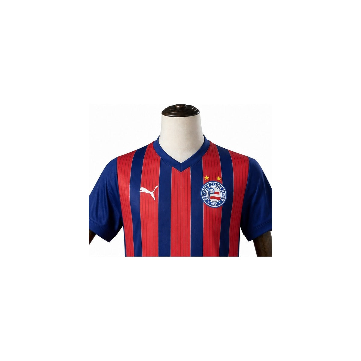 Camisa Bahia - 2º Uniforme Jogador 2025/2026 detalhe escudo fundo branco