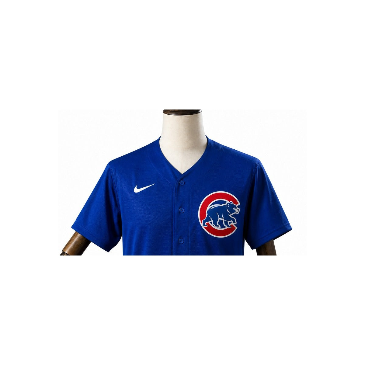 Chicago Cubs MLB – Camisa Oficial Segunda (Away) detalhe escudo manequim fundo branco
