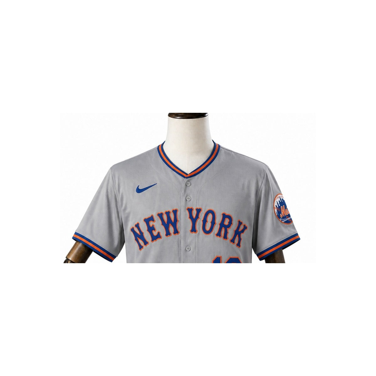 New York Mets MLB – Camisa Oficial Segunda (Away) detalhe escudo manequim fundo branco