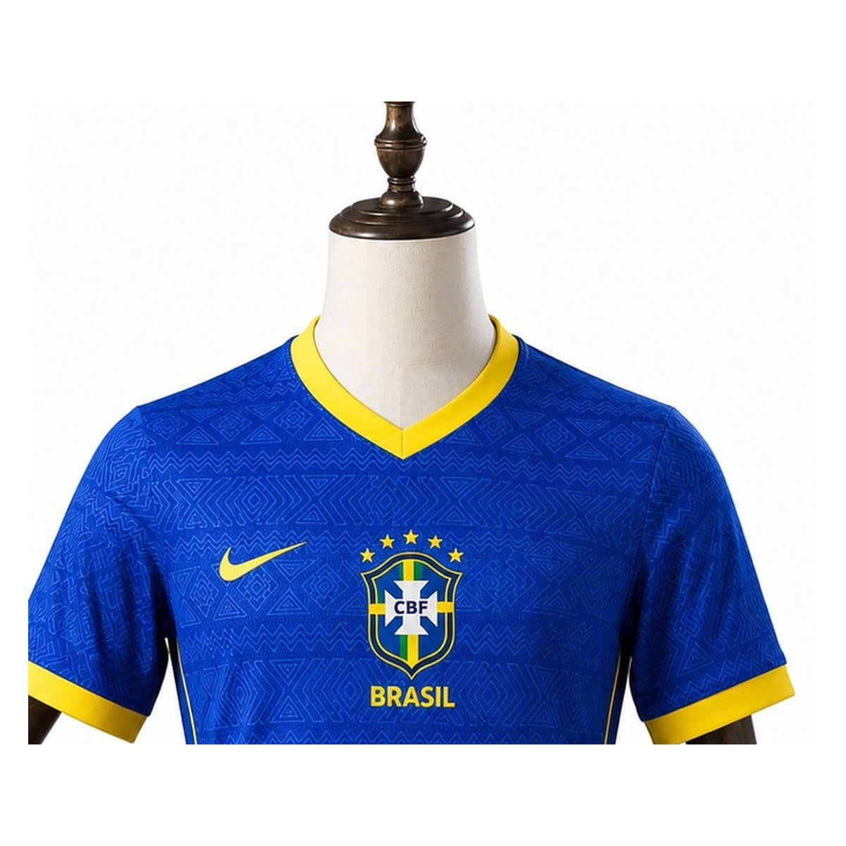 Brazil National Team Blue Special Edition Jersey 2026 detalhe escudo manequim fundo branco