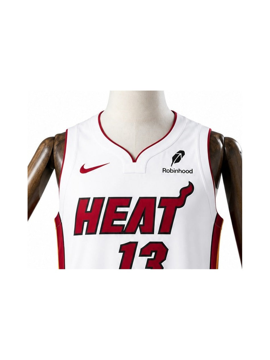 Camiseta NBA Miami Heat - 1ª Camisa (Home) detalhe escudo fundo branco padronizado