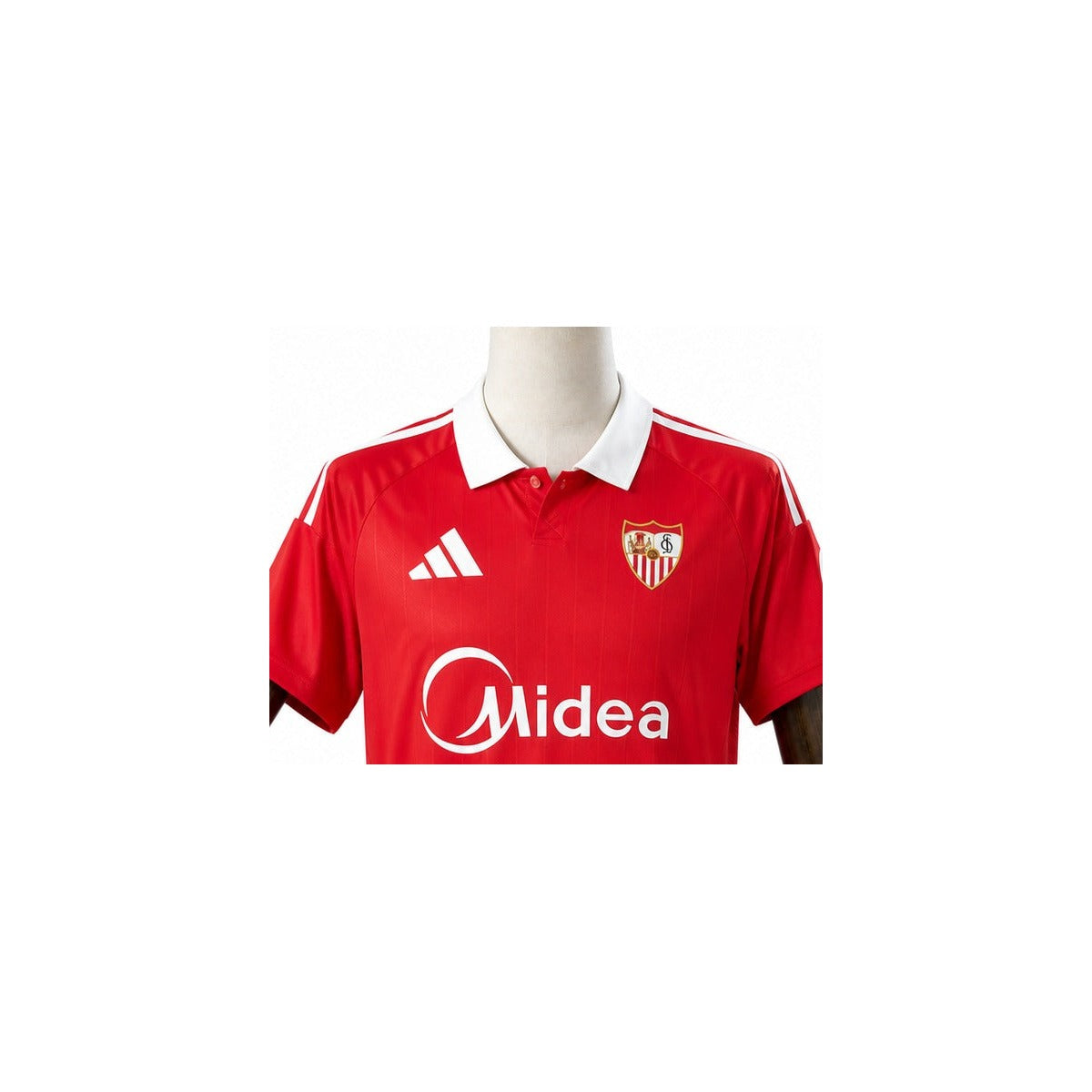 Camisa Sevilla - 2º Uniforme Torcedor 2025/26 detalhe escudo manequim fundo branco