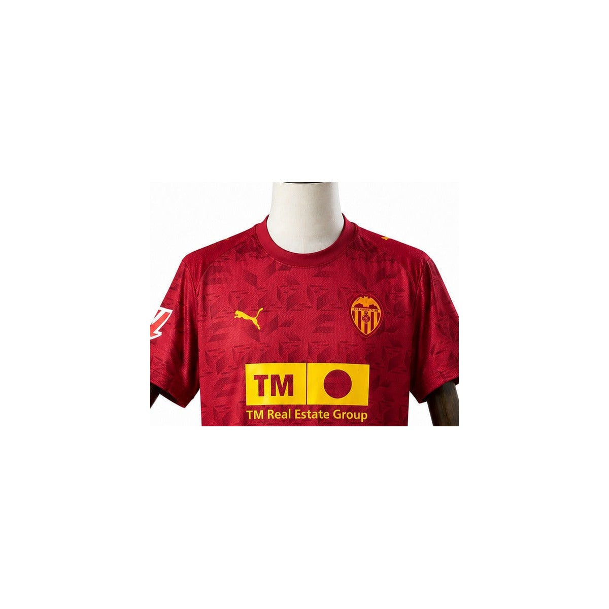 Camisa Valencia - 2º Uniforme Torcedor 2025/26 detalhe escudo manequim fundo branco
