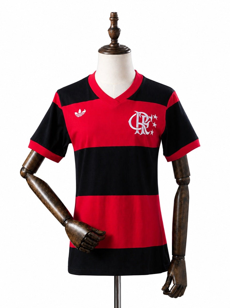 Flamengo 1981 Home Jersey Retro front wood mannequin white background