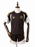 Flamengo 2026/27 Training Kids Kit front wood mannequin white background