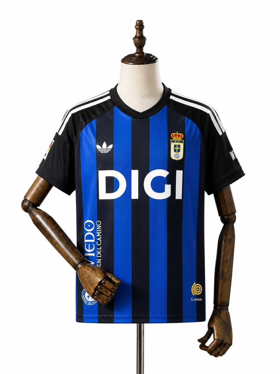 Camisa Real Oviedo - 1º Uniforme Torcedor 2026/27 frente manequim fundo branco