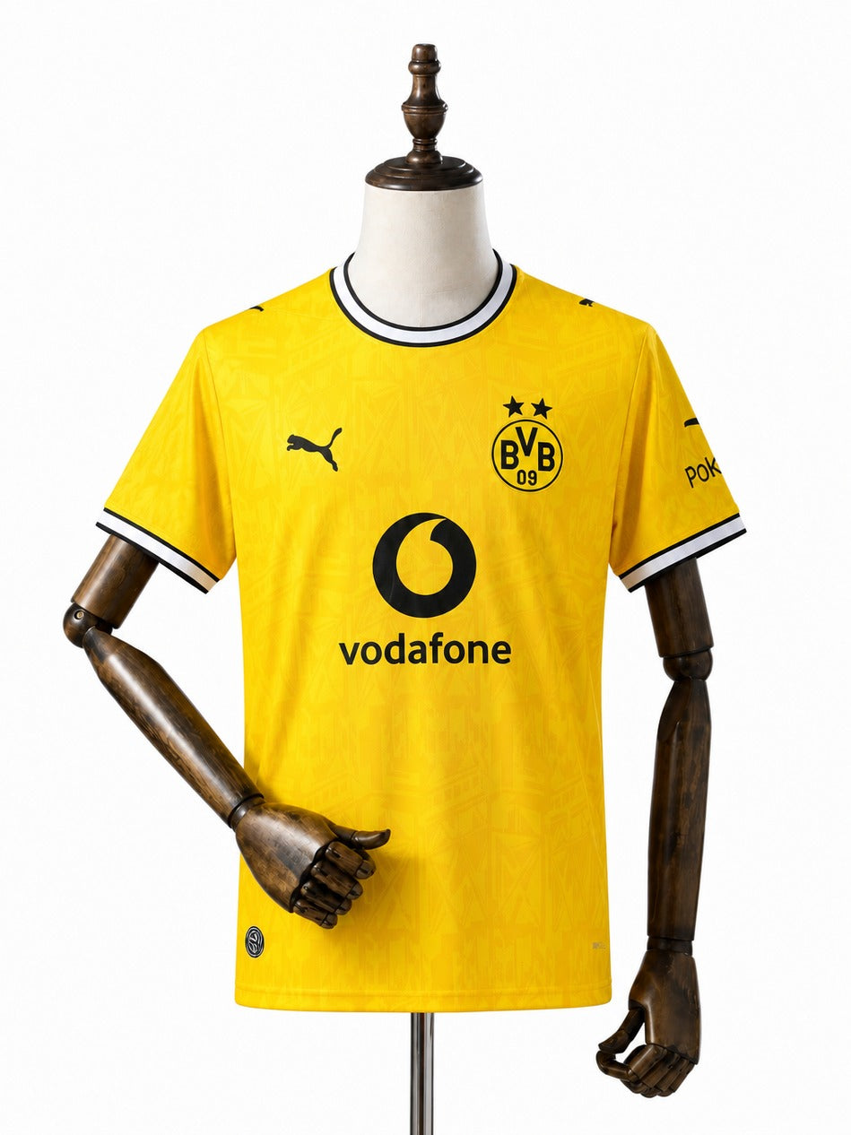 Camisa Borussia Dortmund - 1º Uniforme Torcedor 2026/27 frente manequim fundo branco