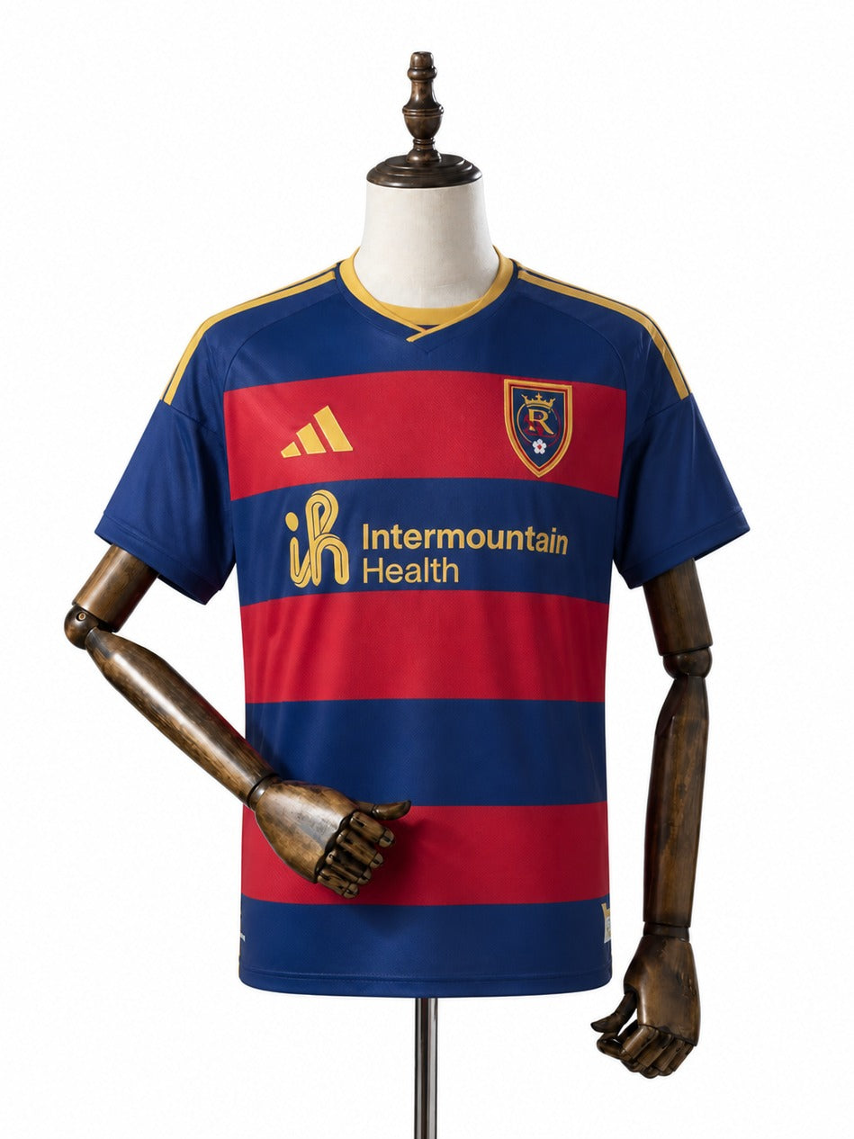 Camisa Real Salt Lake - 1º Uniforme Torcedor 2026 frente manequim fundo branco