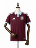 Camisa Aston Villa - 1º Uniforme Torcedor 2026/27 frente manequim fundo branco
