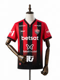 Camisa Vitória - 1º Uniforme Jogador Com Patch 2024/2025 frente manequim fundo branco