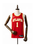 Camiseta NBA Atlanta Hawks - 1ª Camisa (Home) frente manequim fundo branco padronizada