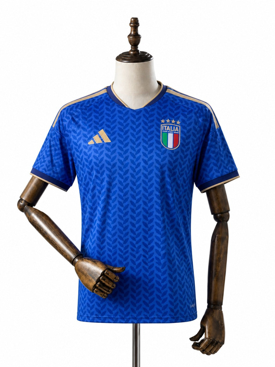 Camisa Seleção Itália - 1º Uniforme Torcedor 2026 frente manequim fundo branco