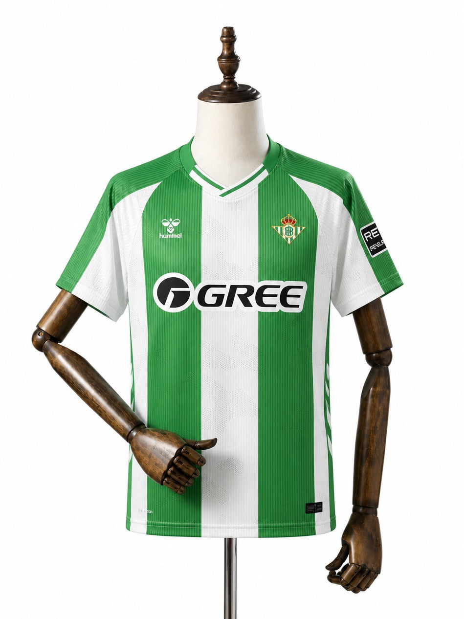 Camisa Real Betis - 1º Uniforme Torcedor 2025/26 frente manequim fundo branco