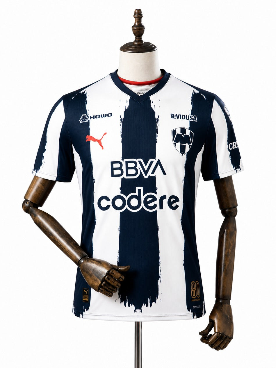 Camisa CF Monterrey - 1º Uniforme Torcedor 2025/2026 frente manequim fundo branco