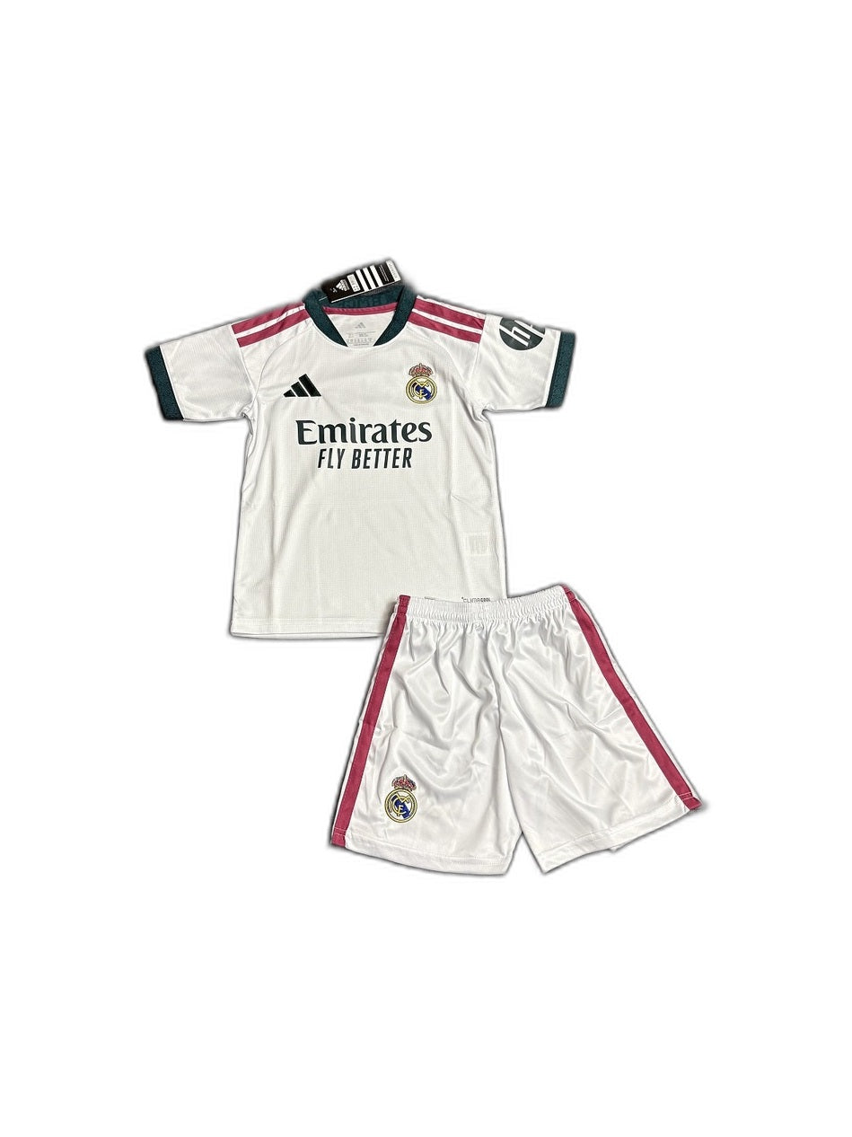 Camisa 2026-27 Real Madrid Home Infantil frente fundo branco