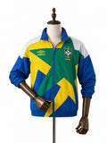 Jaqueta Corta-Vento Brasil frente manequim madeira fundo branco