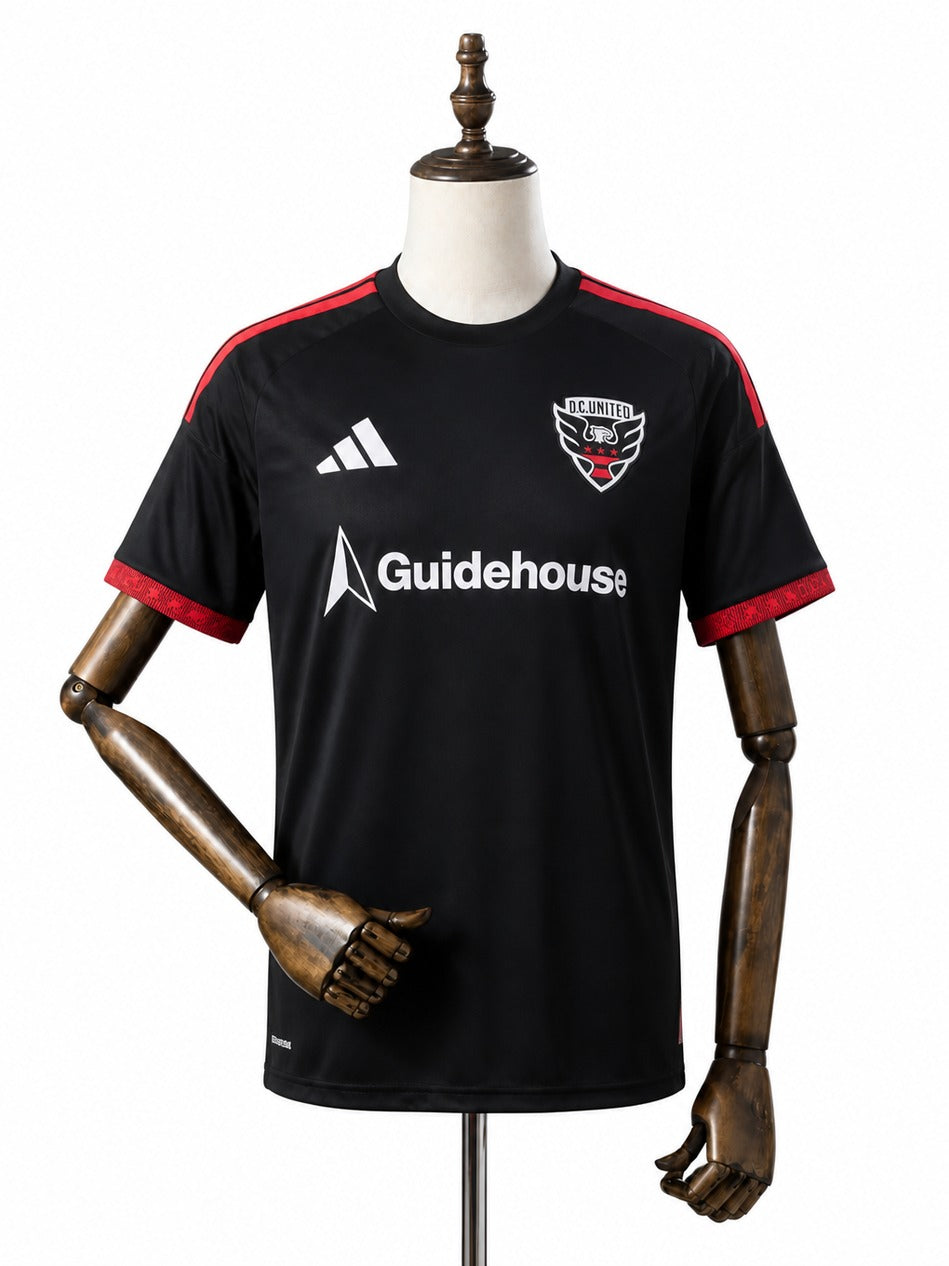 Camisa DC United - 1º Uniforme Torcedor 2026 frente manequim fundo branco