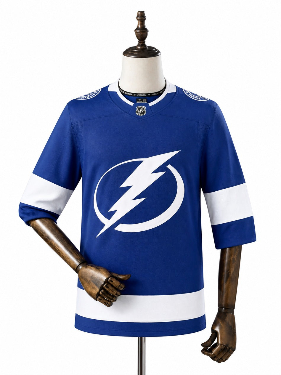Tampa Bay Lightning NHL Jersey – Home & Away frente real web manequim fundo branco