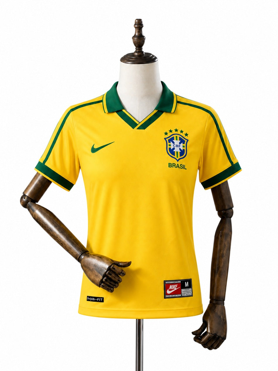 Camisa Seleção Brasileira Feminina Retrô Amarela 1998 manequim fundo branco