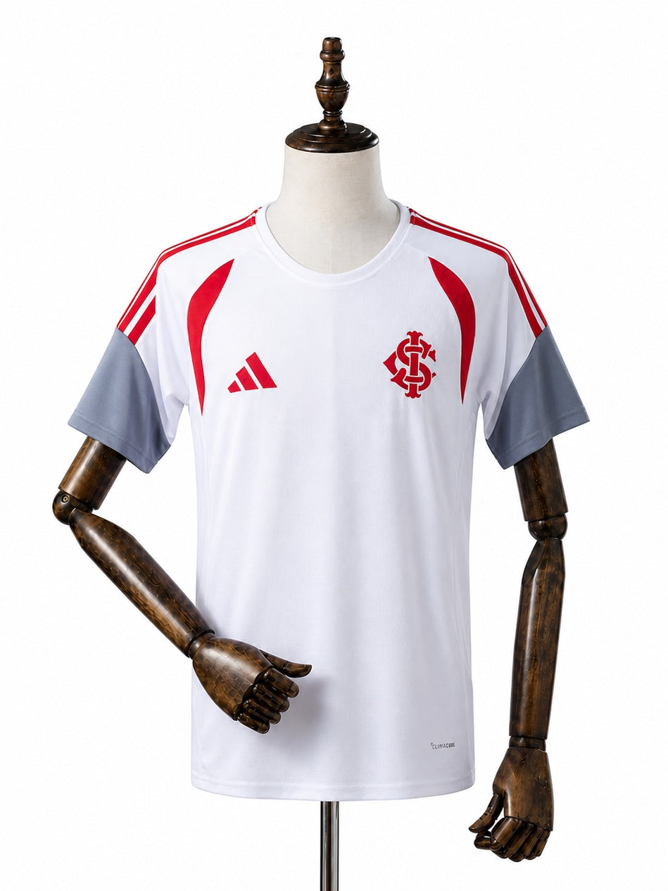 Internacional 2026/27 Training Jersey White front wood mannequin white background